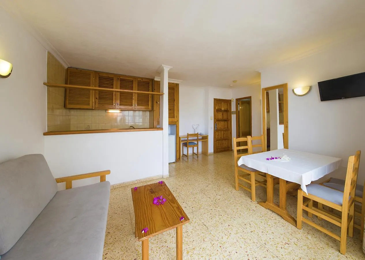 Apartamentos Green Line Bon Sol - Ab Group プラヤ・デン・ボッサ 2*,  スペイン