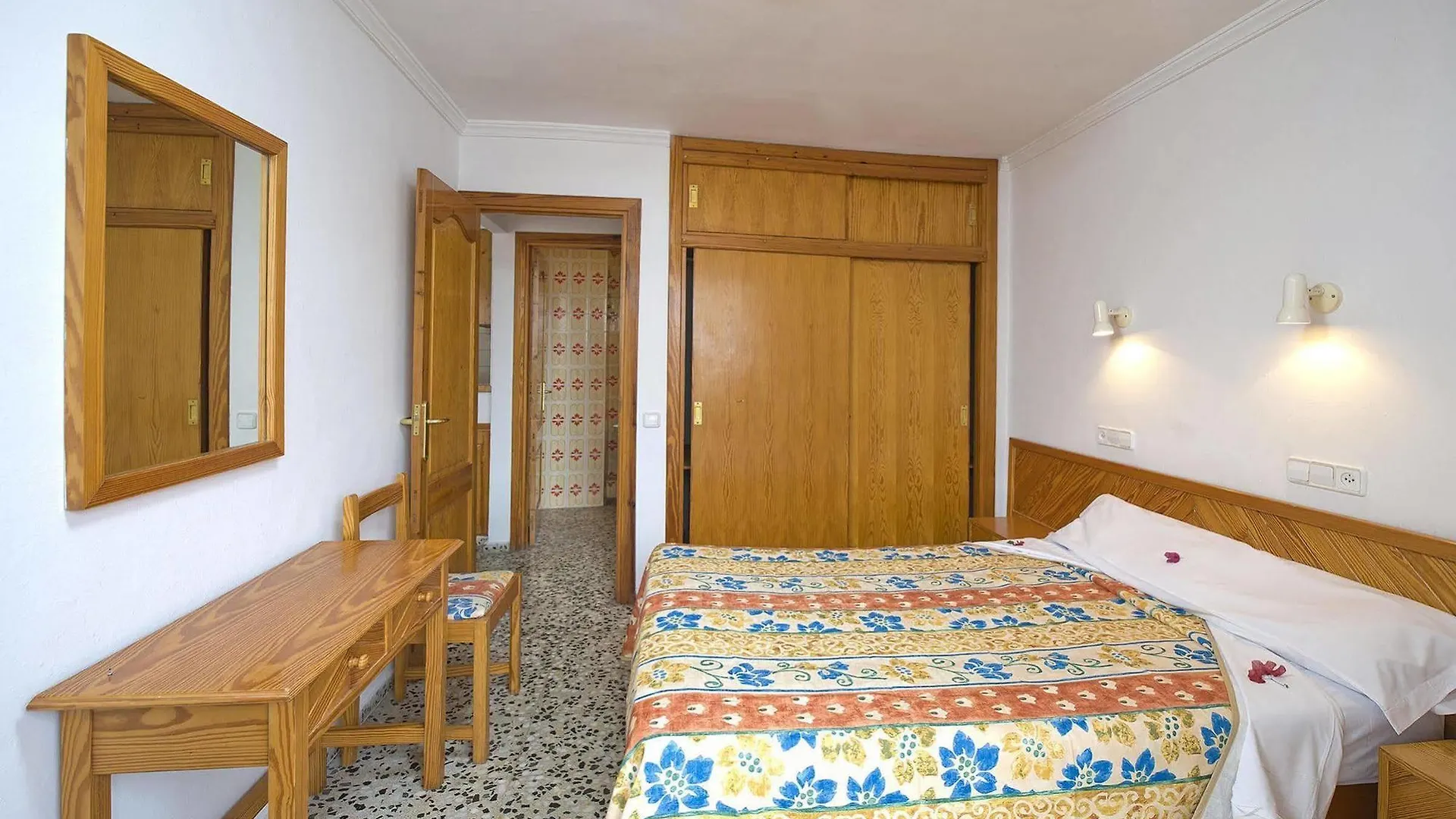 ** アパートホテル Apartamentos Green Line Bon Sol - Ab Group プラヤ・デン・ボッサ スペイン
